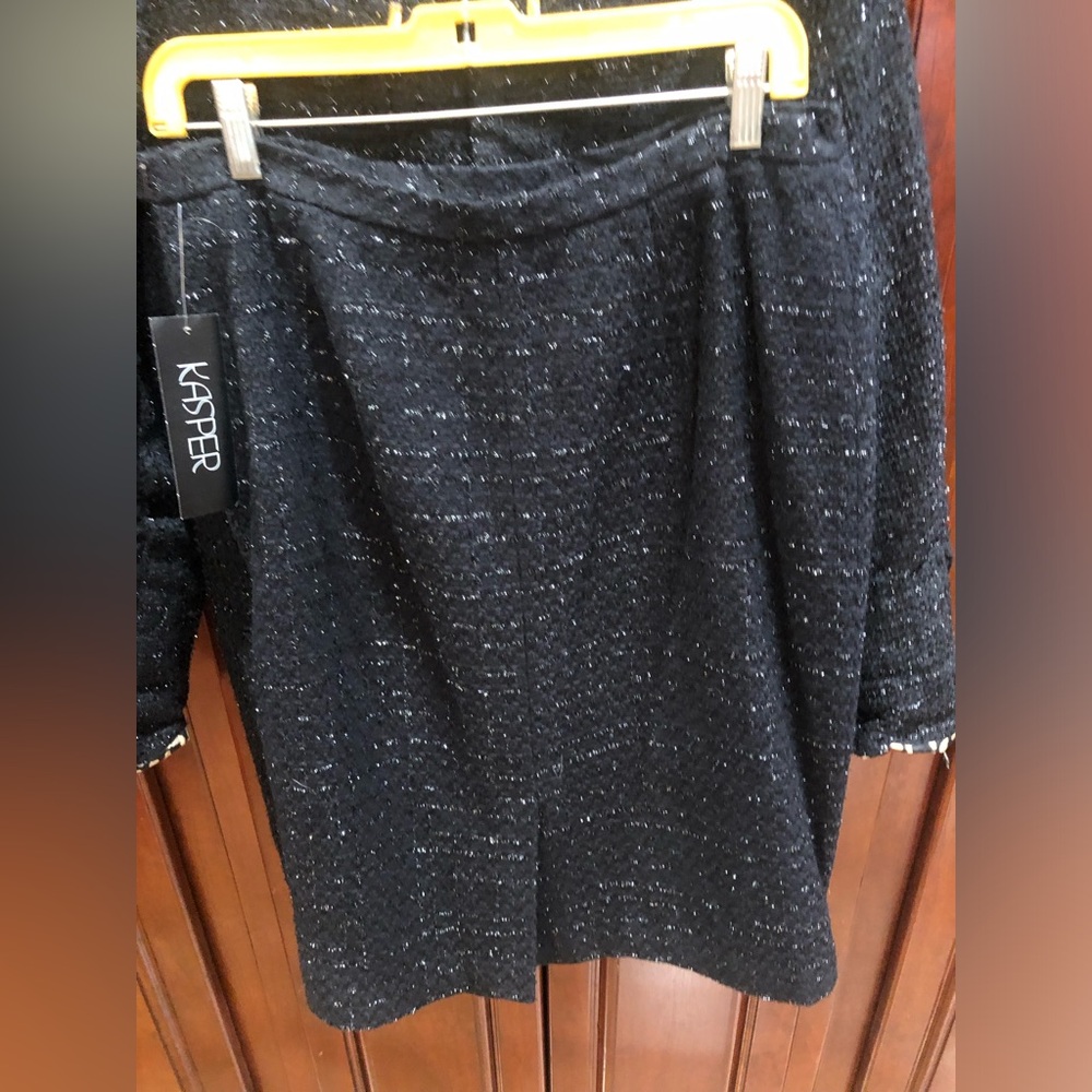 NWT Chico’s & Kasper Black Tweed Skirt Suit Sz M Gold Embellished Jacket Career - Picture 15 of 16